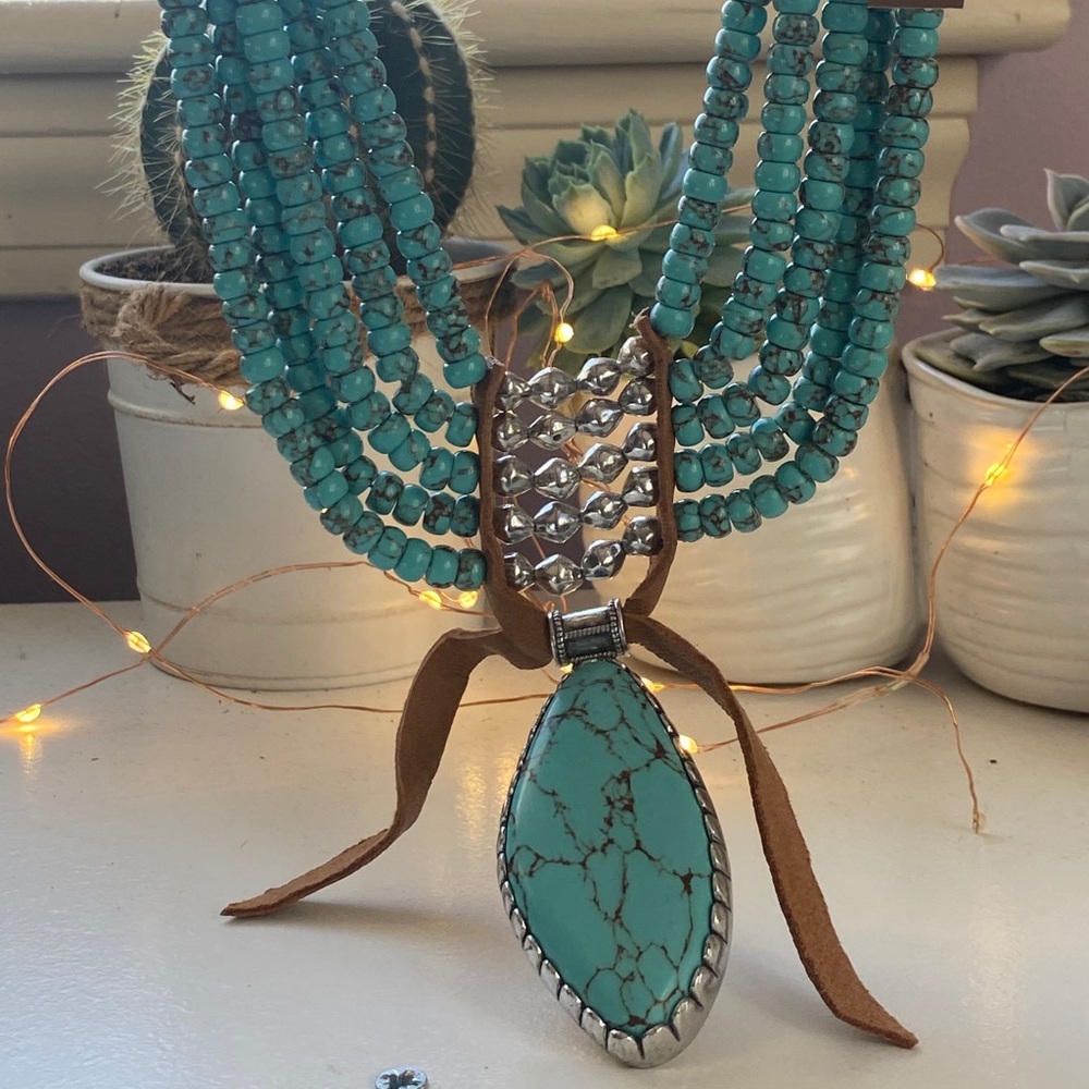 Lucky Brand Bow and Arrow Necklace